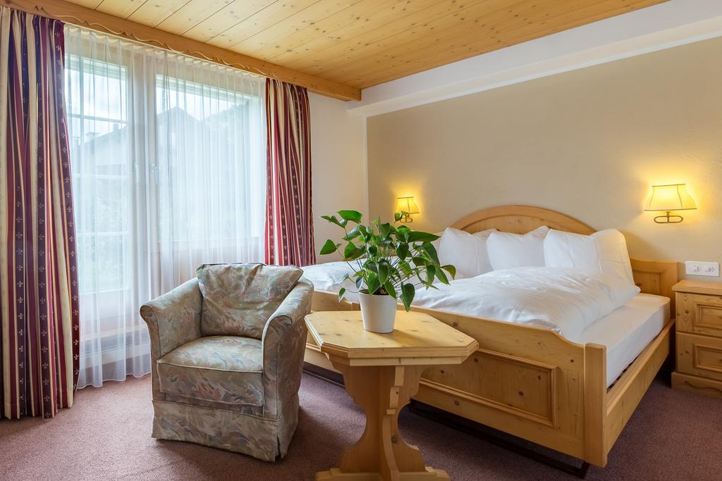Hotel Bellaval Лакс Екстер'єр фото